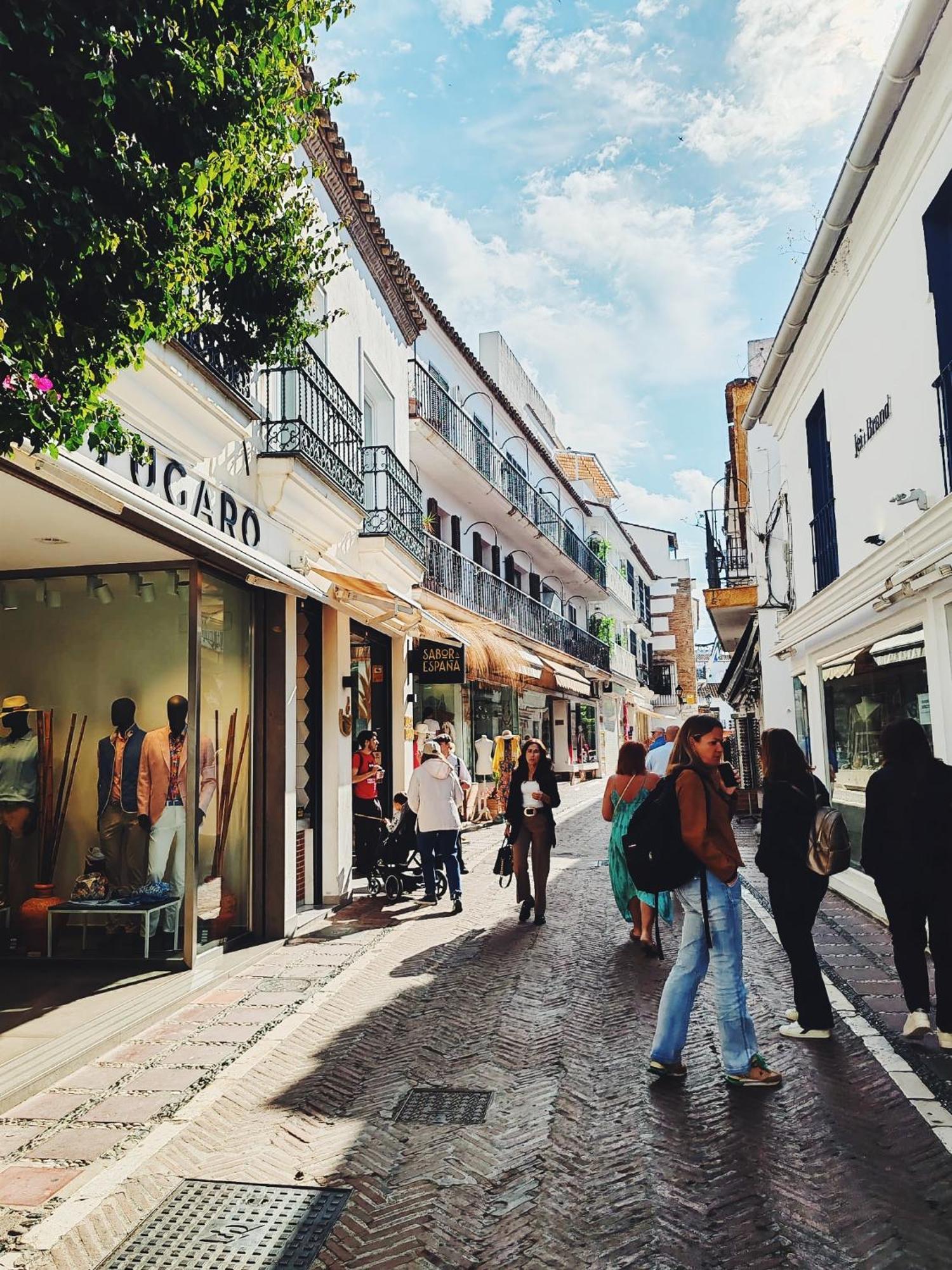 Plaza Naranjos * Marbella